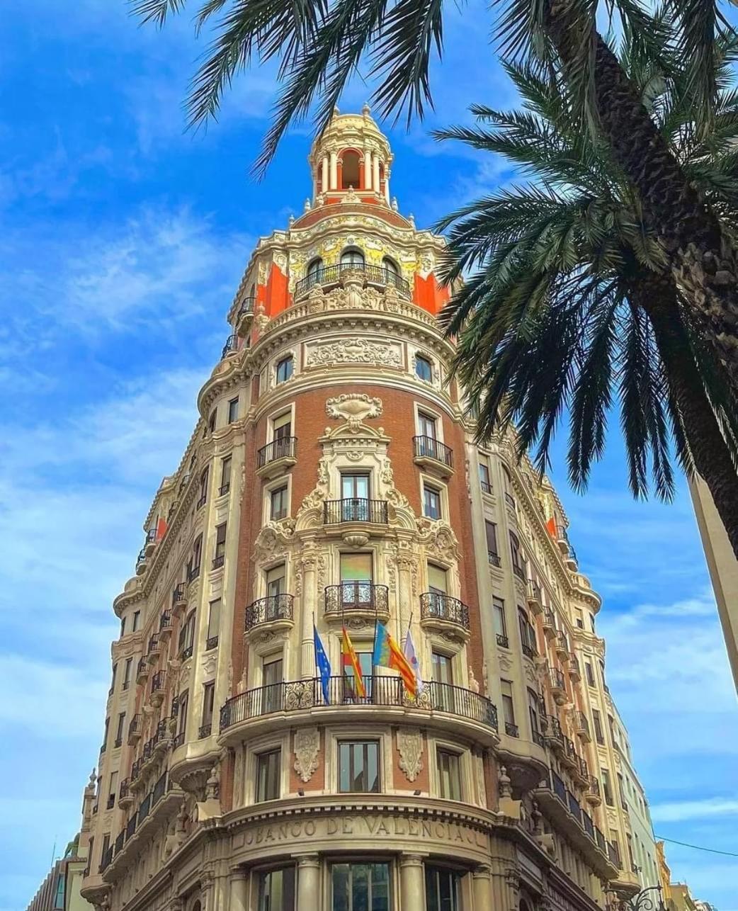 Mirador 1 Del Mercado Central - Habitacion Con Bano Privado En El Centro De La Ciudad Vella Valencia Exterior photo